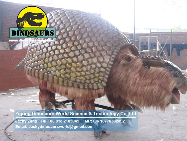 Glyptodont Live Size Robotic Animated animal Model DWA116