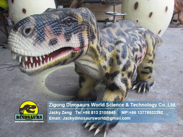 Animatronic walking dinosaur model walking with dino DWE039