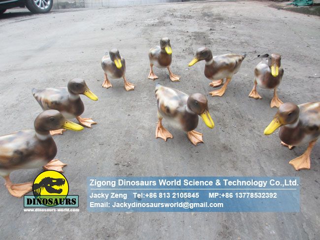 Realistic life size animal statues swimming duck DWA135